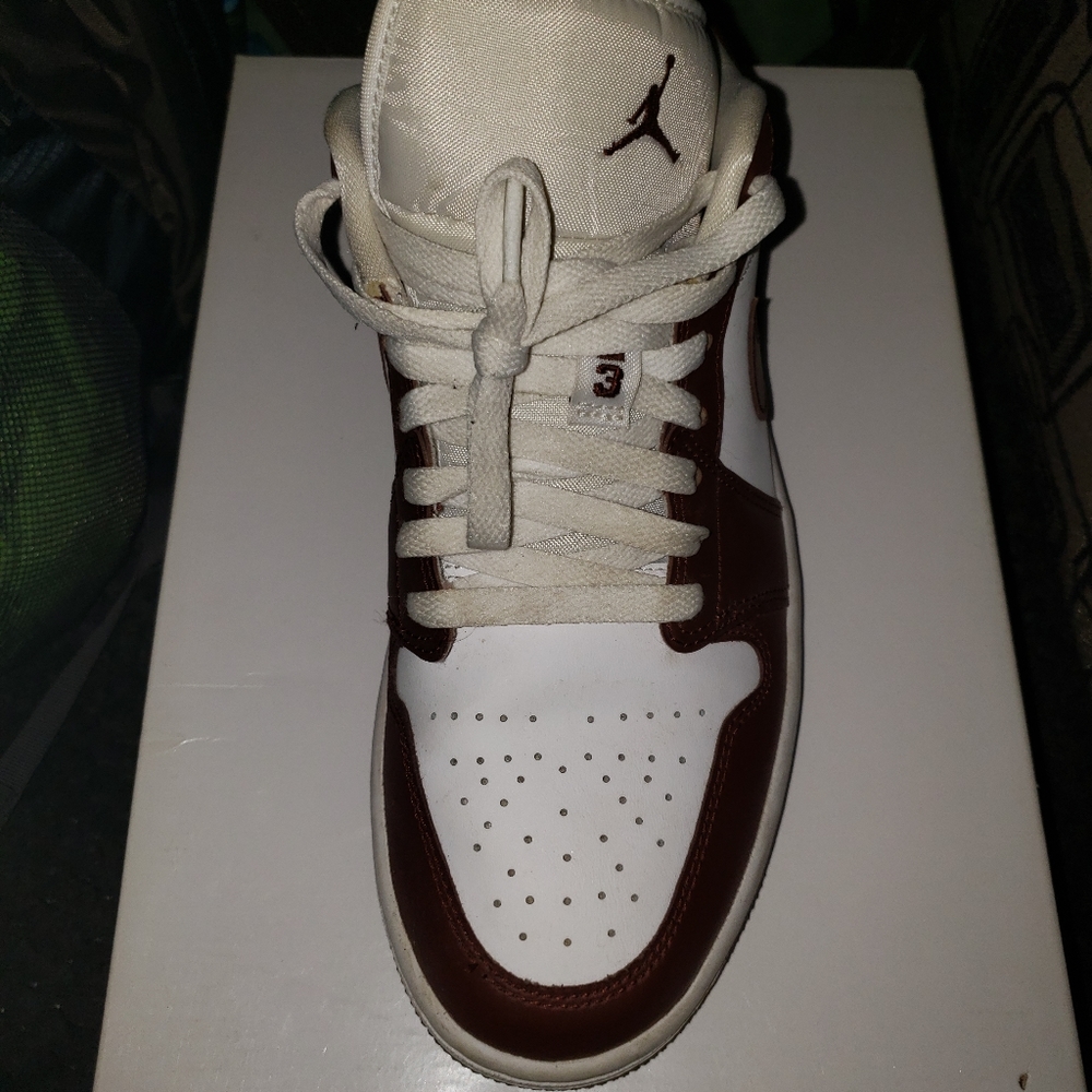 COPY - Womens Air Jordan 1 Low - Picture 4 of 7